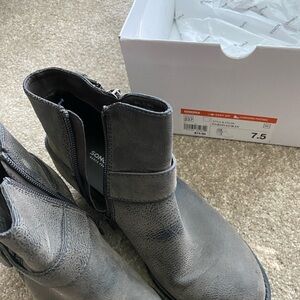 Sonoma Gray Ankle Boots